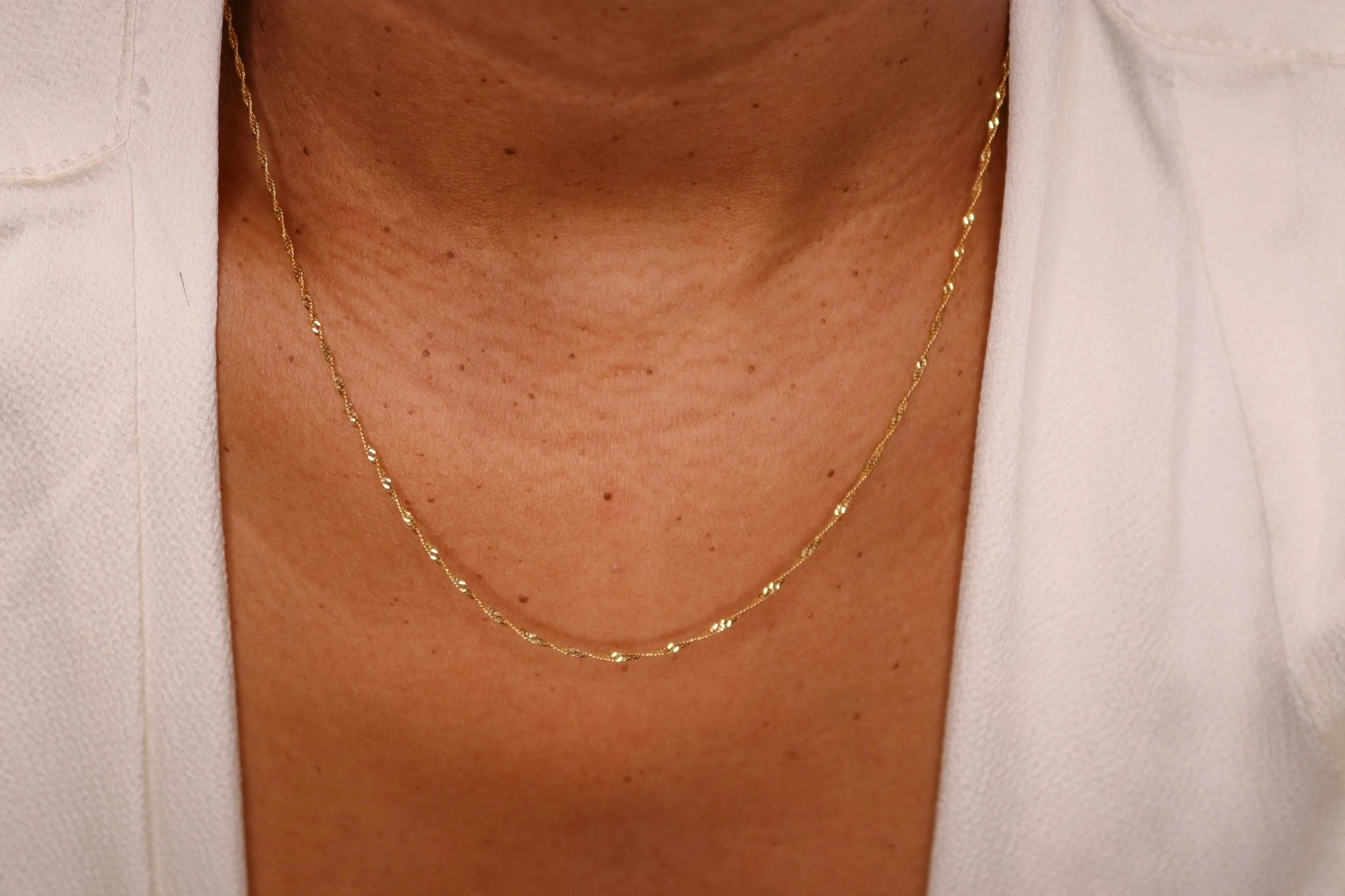 14k Singapore Chain Necklace - Image 4
